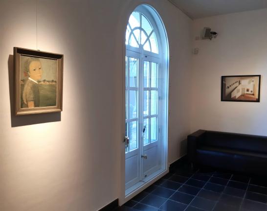 Twee werken aan de museummuur